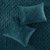 3 Piece Velvet Quilt Set